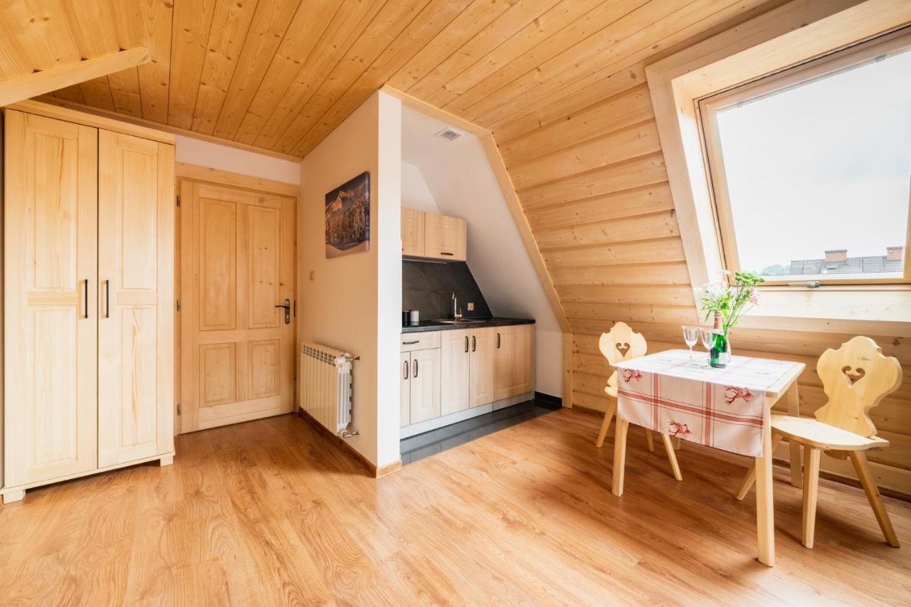 Pokoje Goscinne Pod Losiowkami Poronin Exterior photo